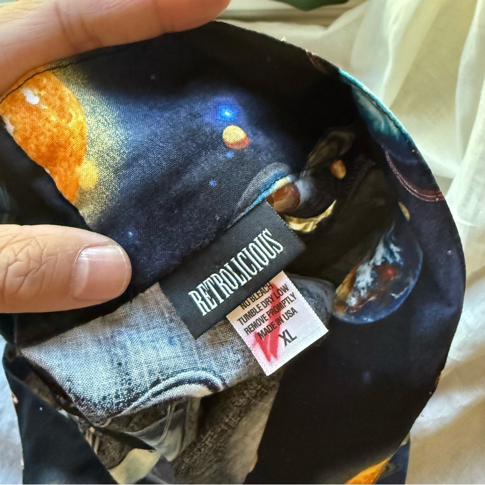 Retrolicious black cotton cosmos cosmic planets space galaxy a line mini skirt - Picture 6 of 7